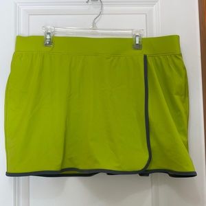 Woman’s Land’s End, Swim Skort, size 20W, lime Green.